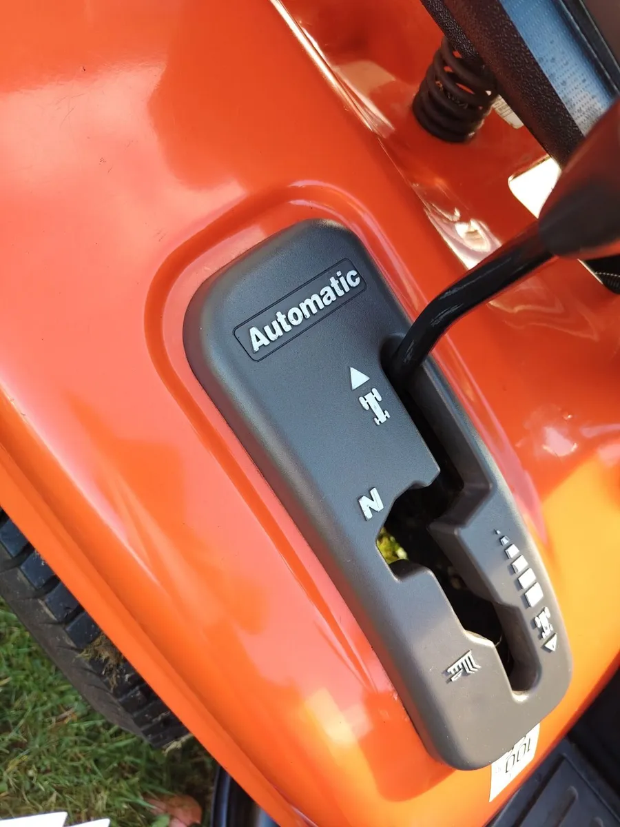 Husqvarna ride on lawnmower - Image 2