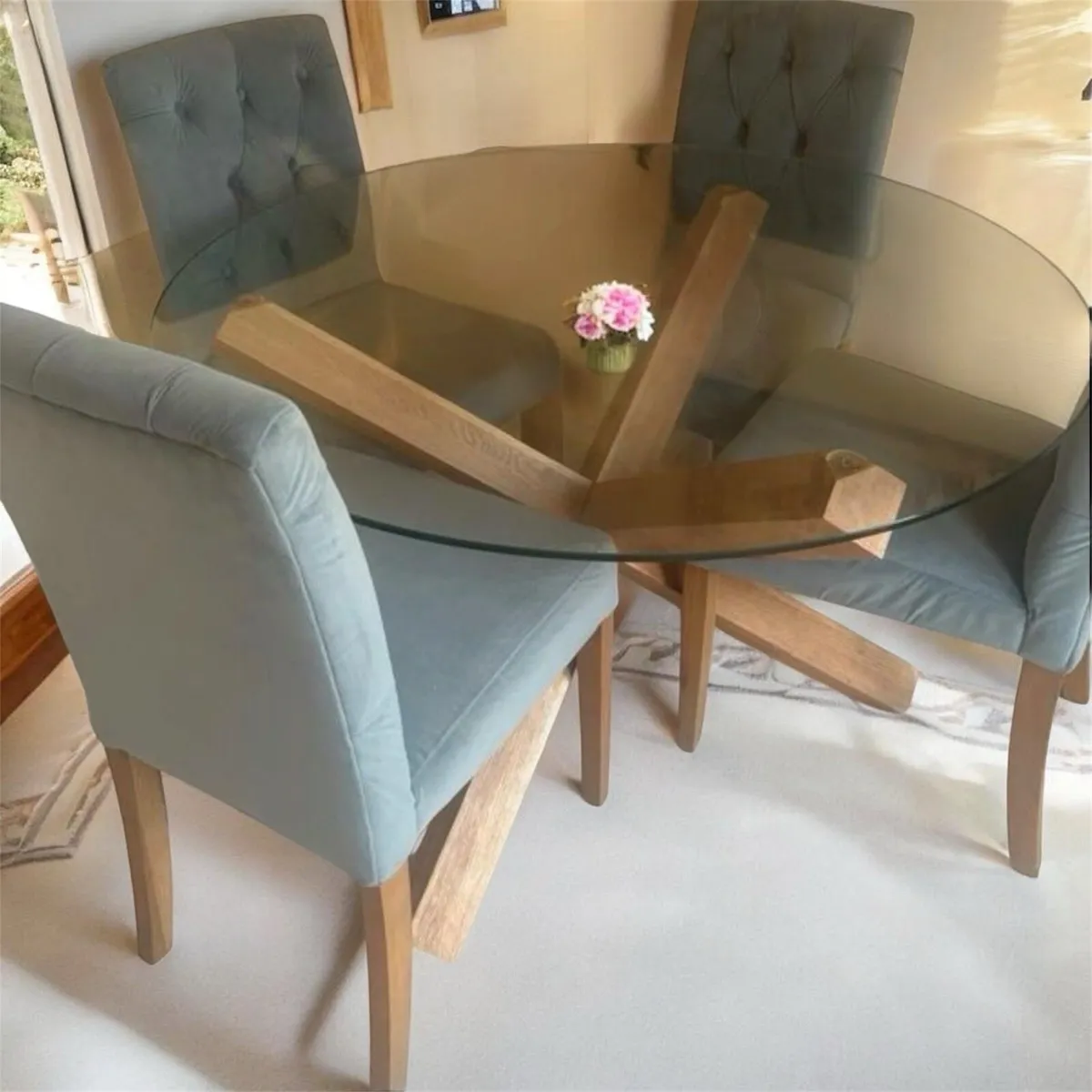 Dinning table - Image 1