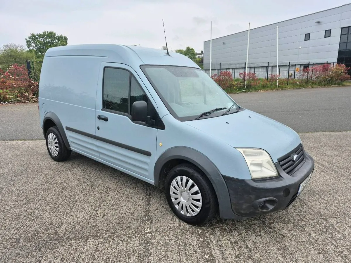 FOTD TRANSIT CONNECT**LOW MILEAGE** - Image 2
