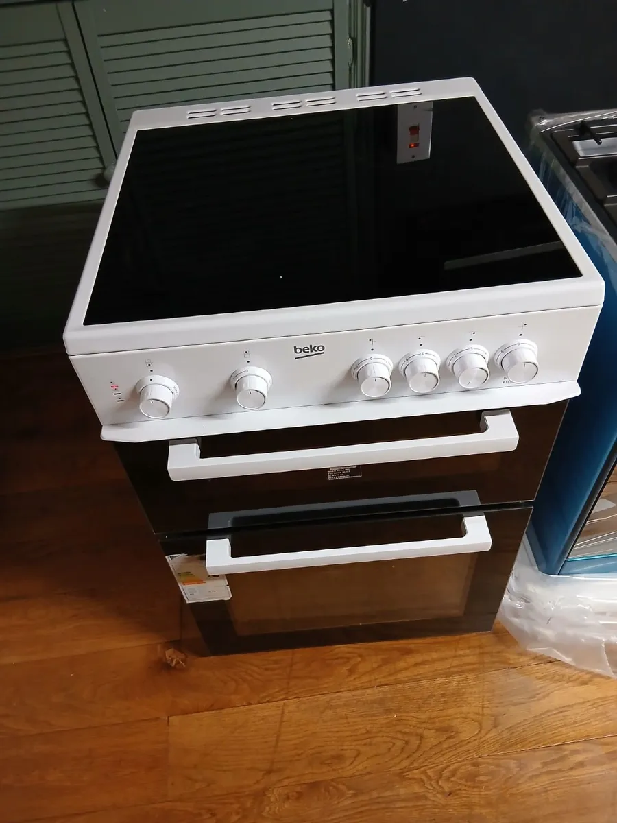 Electric Cooker and hob €160 - Image 1