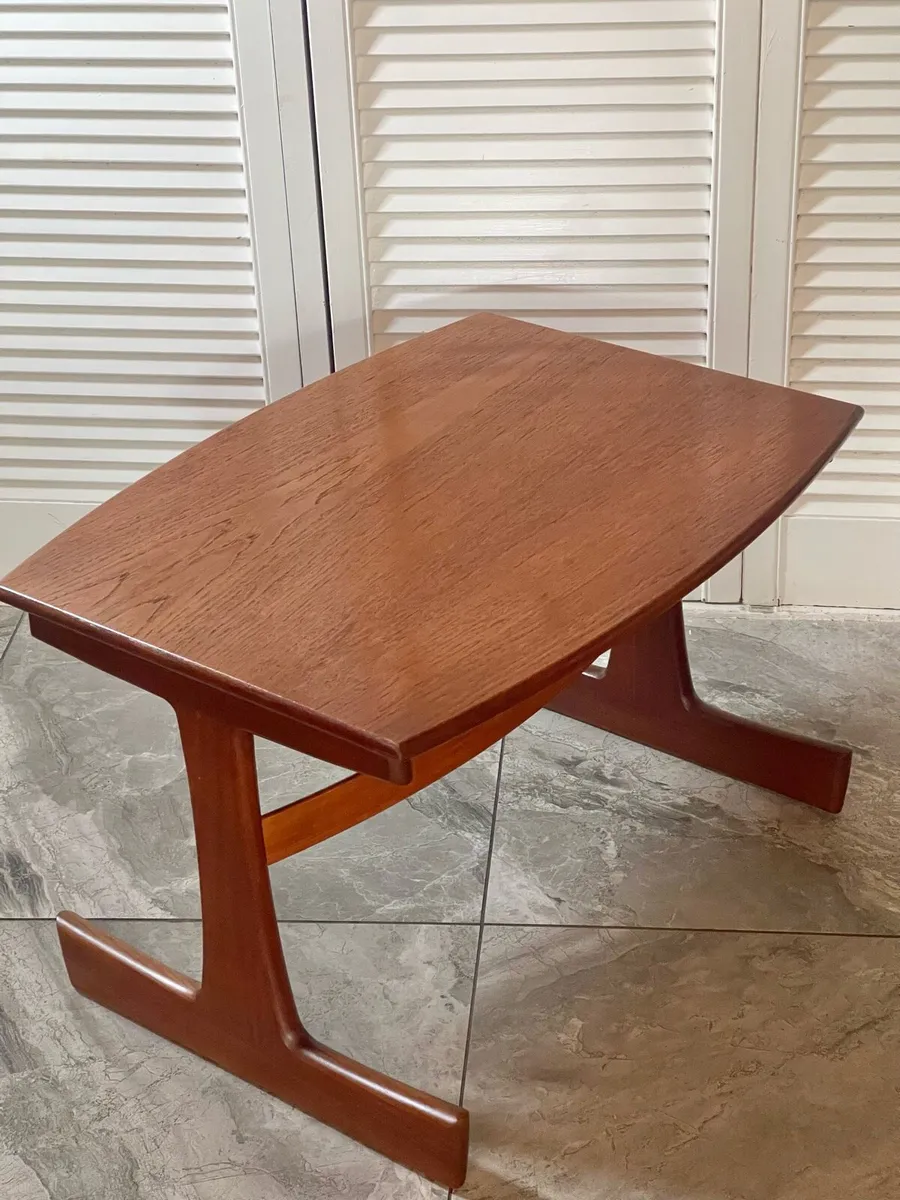 Mid century G plan nesting tables - Image 3