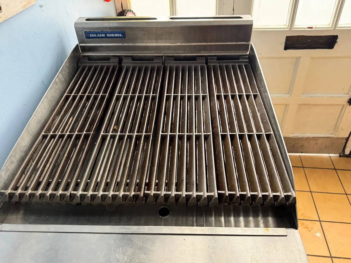 2x Blue Seal LPG Chargrill - Image 3