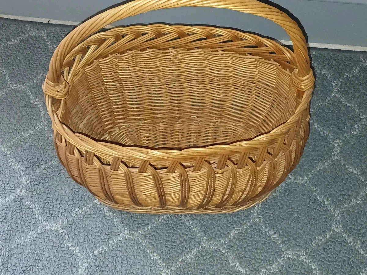 1930's wicker basket - Image 3