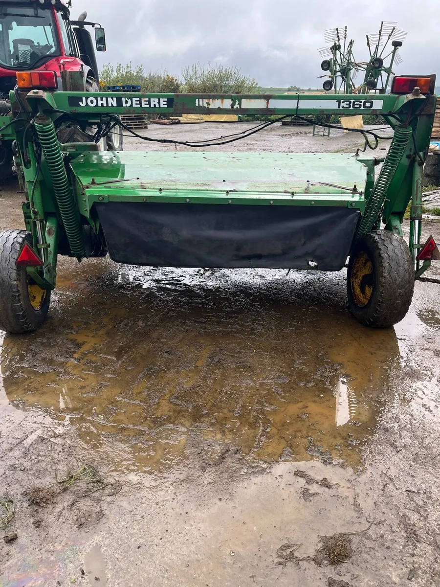 John Deere 1360 mower & Kuhn 300 haybob - Image 2