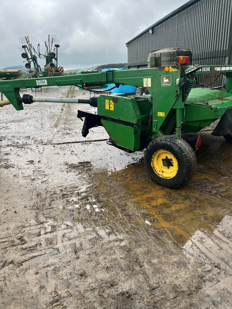 John Deere 1360 mower & Kuhn 300 haybob - Image 3