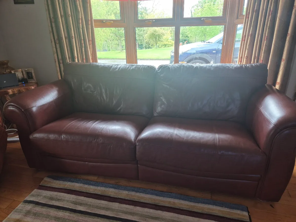 Italian Leather suite - Image 2