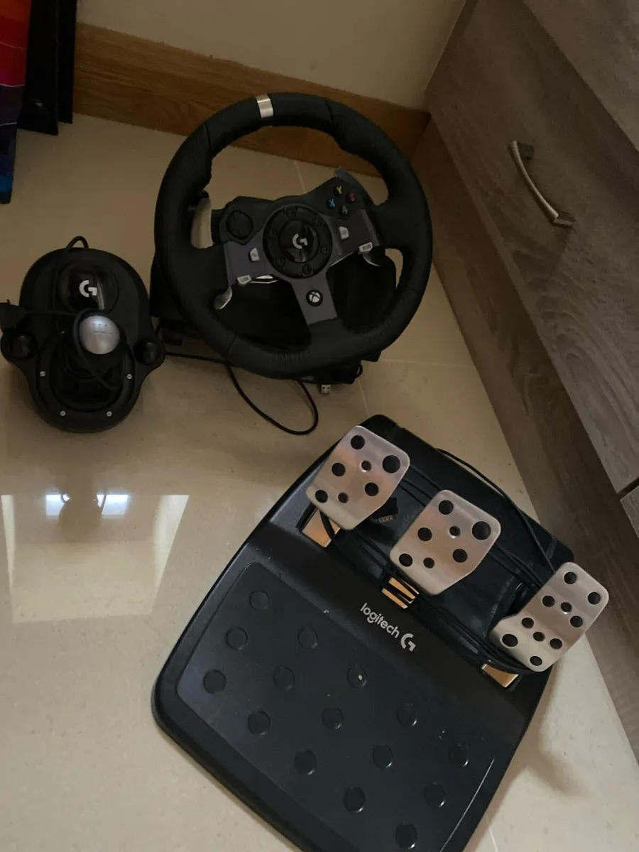 Logitech driving kit - Image 2