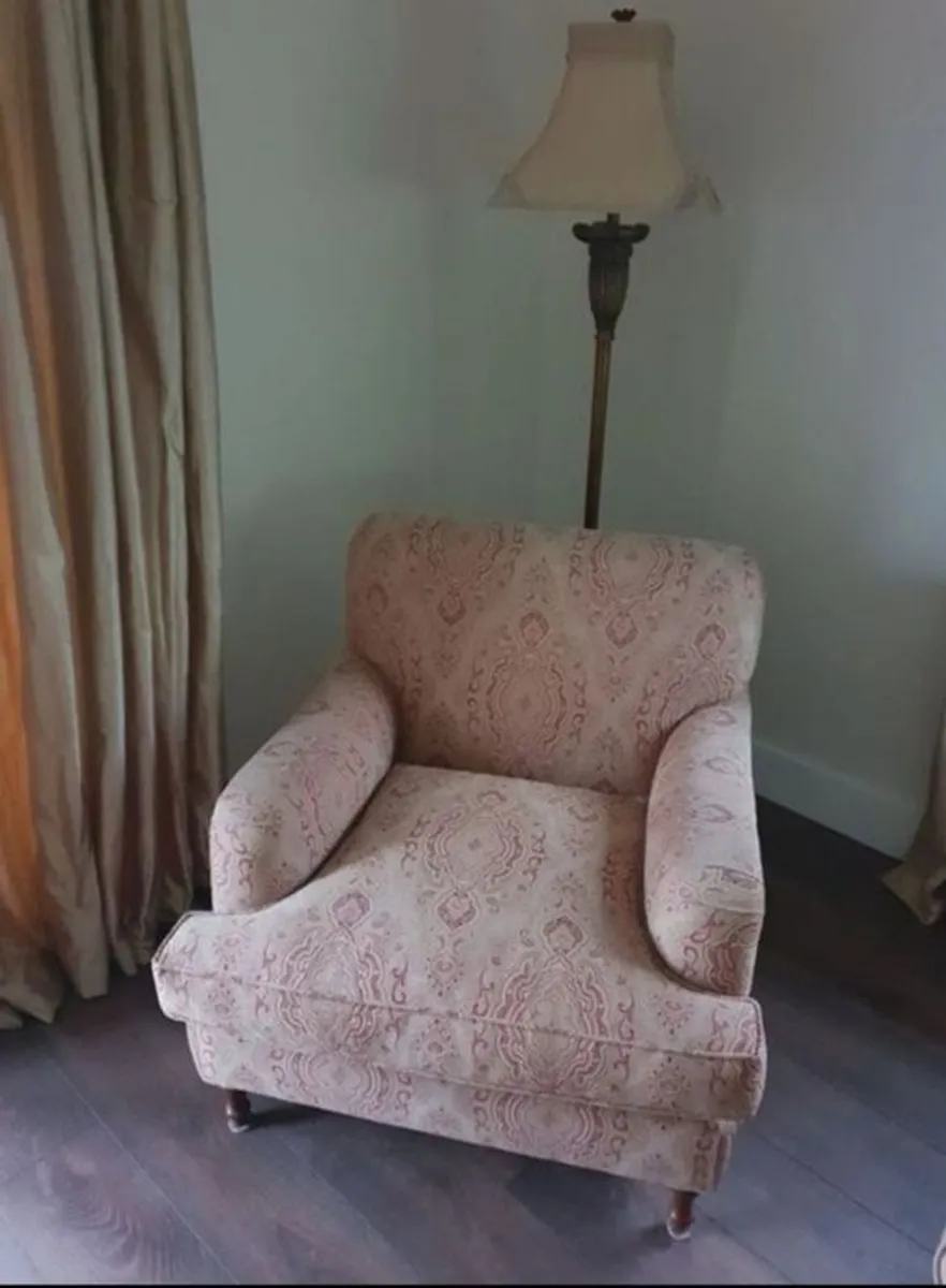 Armchair - Image 1