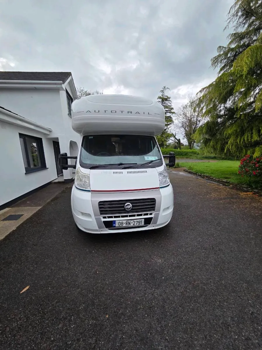Camper - Image 1