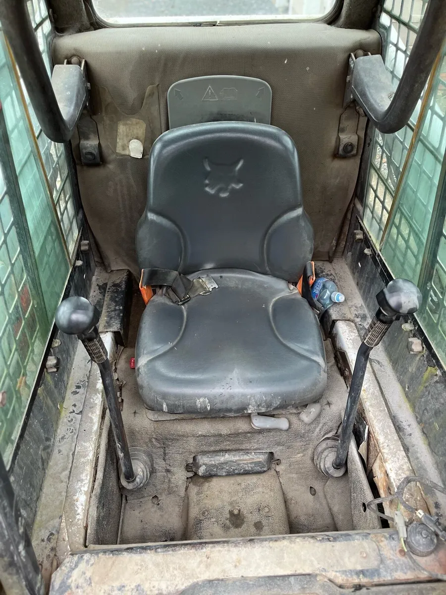 Bobcat Skidsteer loader - Image 3
