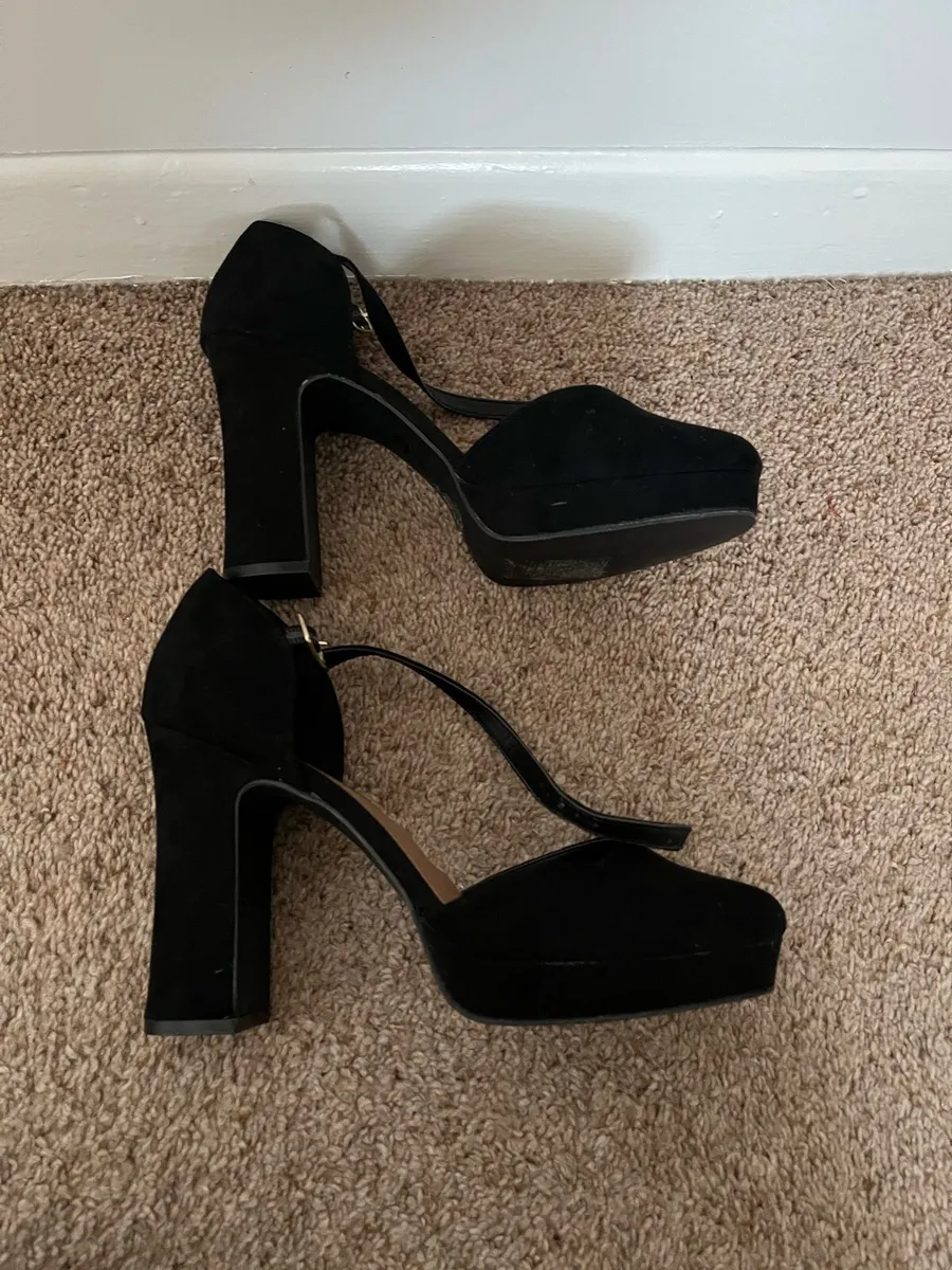 Women’s shoes - Image 2