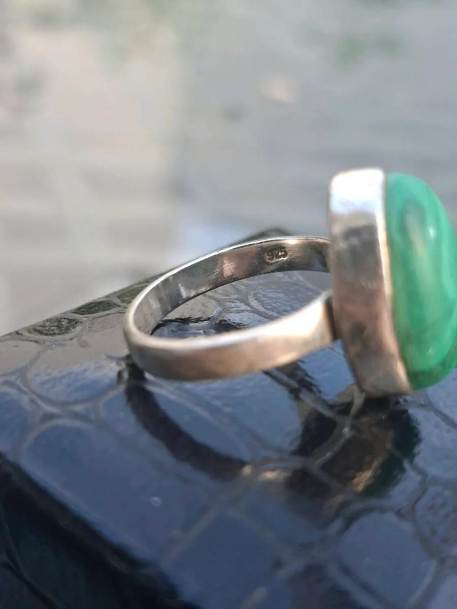 Nice Vintage Sterling Silver Ladies Ring - Image 3