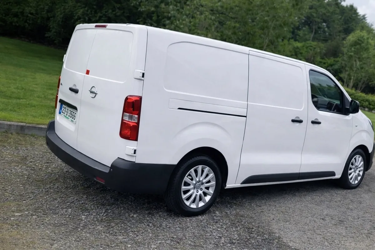 Opel Vivaro 2021 - Image 4