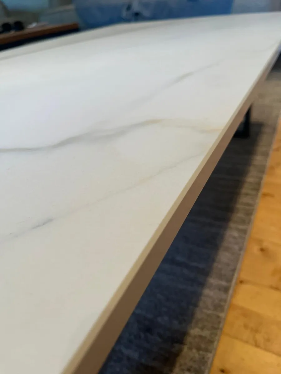 Luxury Porcelain island - Image 4