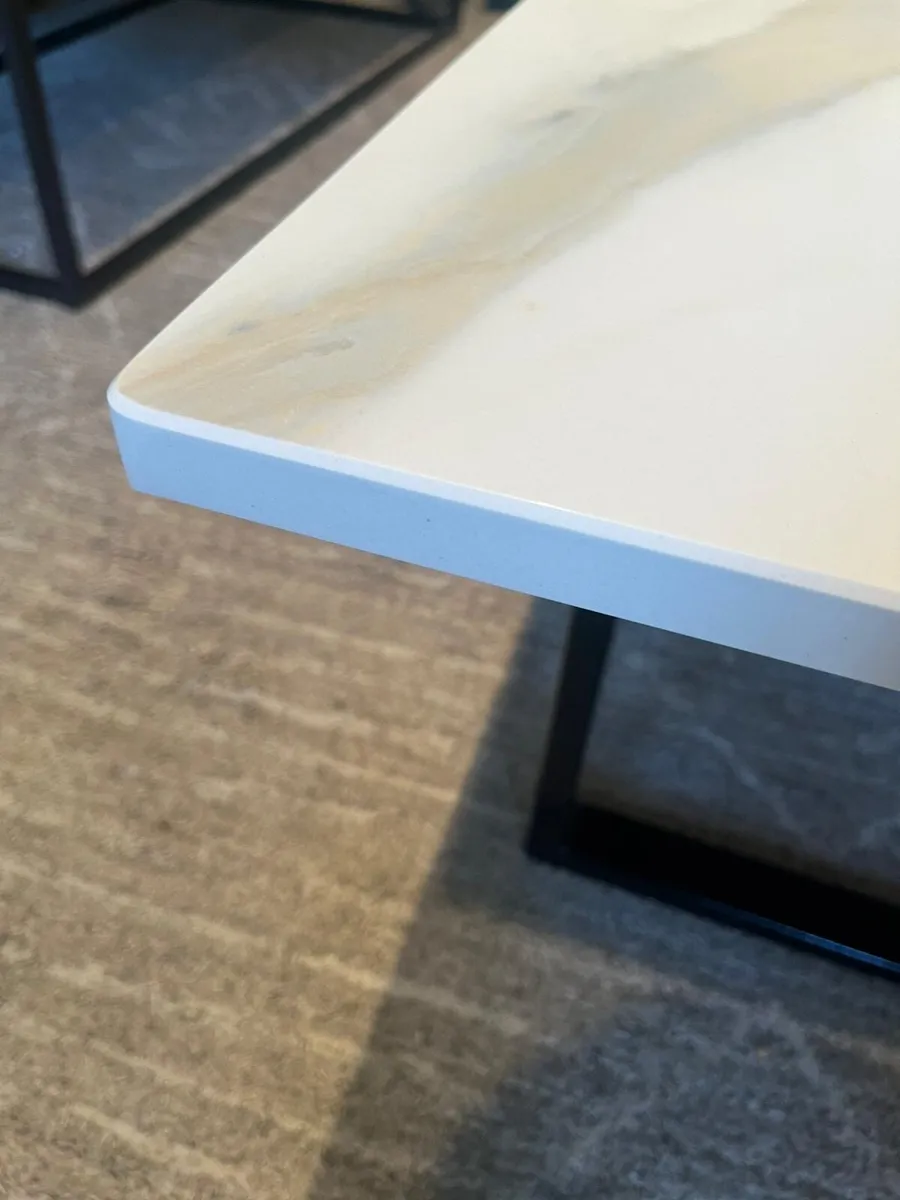 Luxury Porcelain island - Image 2