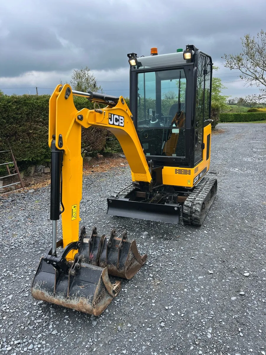 2021 JCB 16C-1 - Image 2