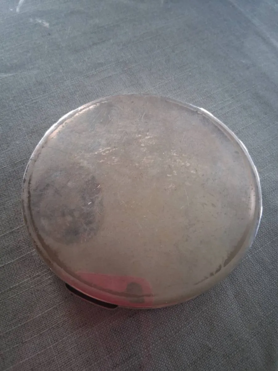 Large silver powder compact - Image 2