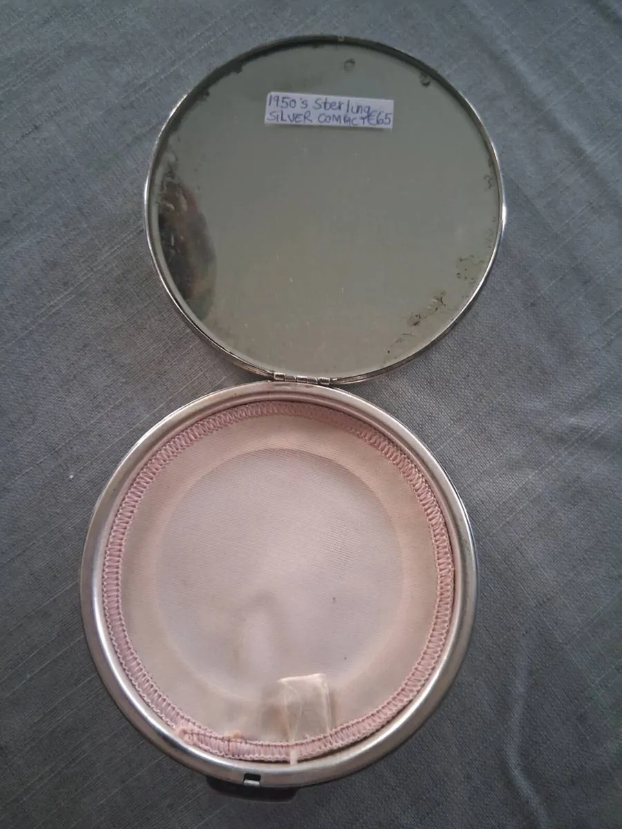 Large silver powder compact - Image 3
