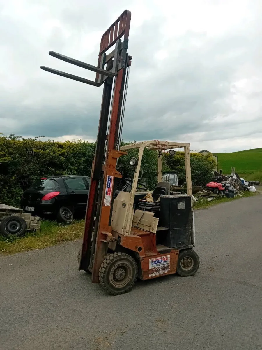 Forklift - Image 1