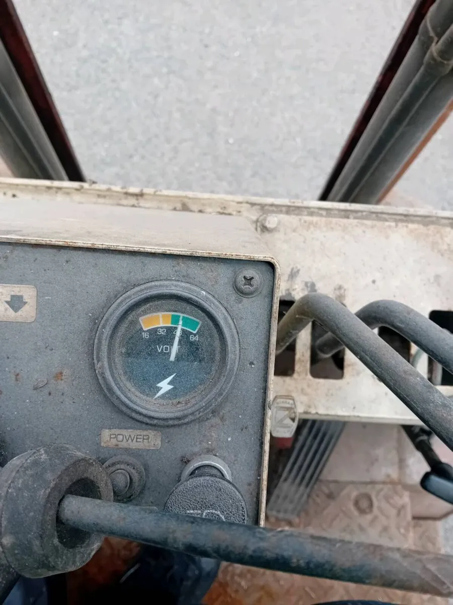 Forklift - Image 3