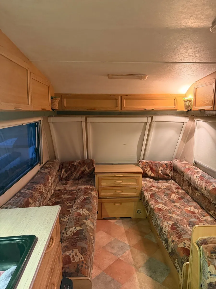 Swift accord 4 berth caravan - Image 1