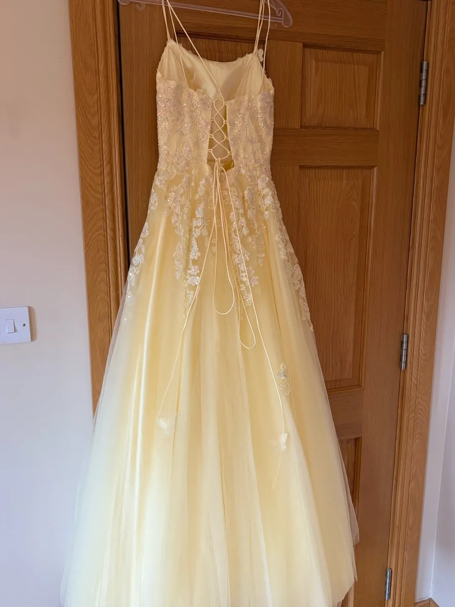 Debs dress - Image 2