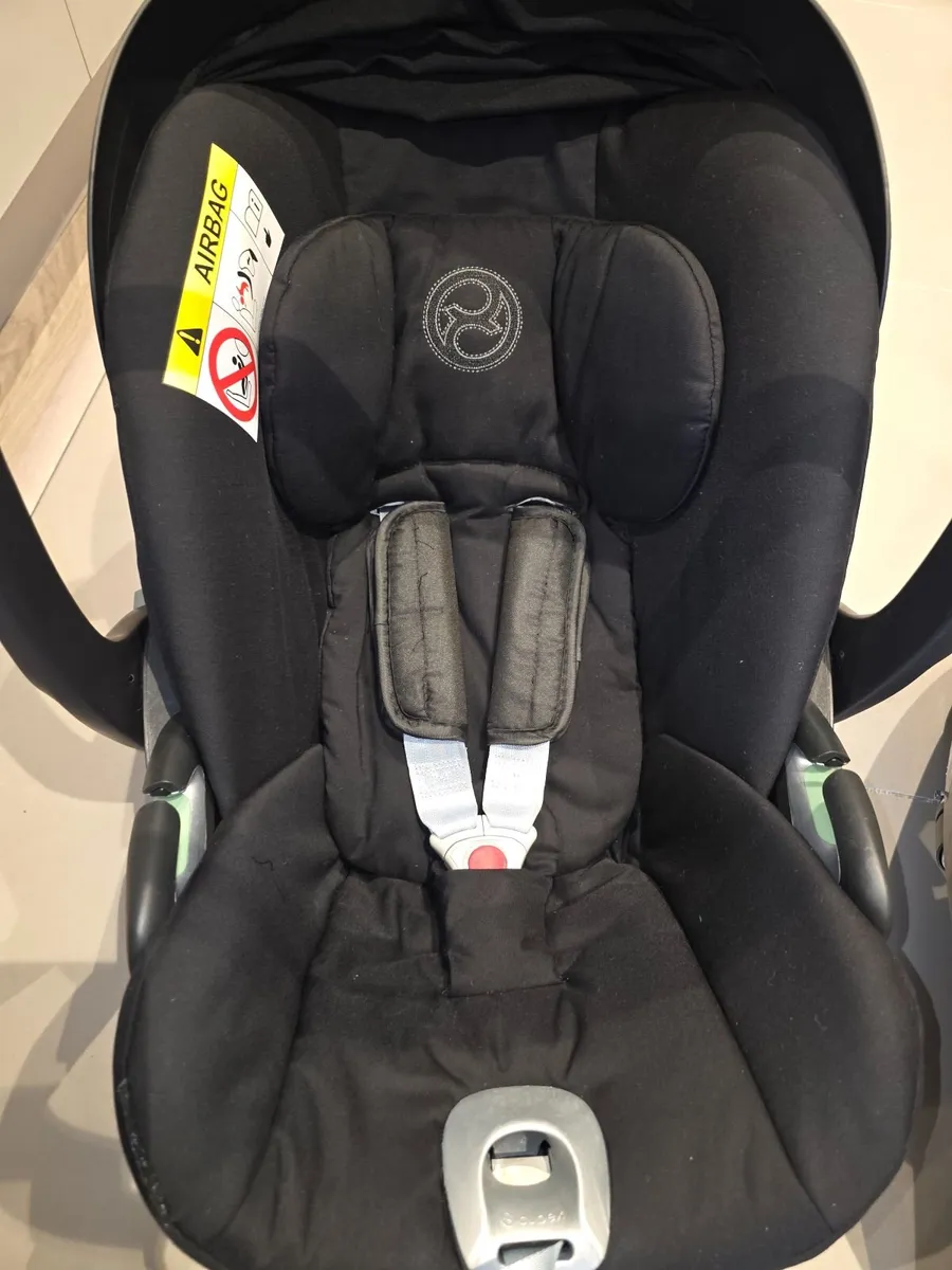 CybexCloud T i-Size car seat, rotating Isofix base - Image 3