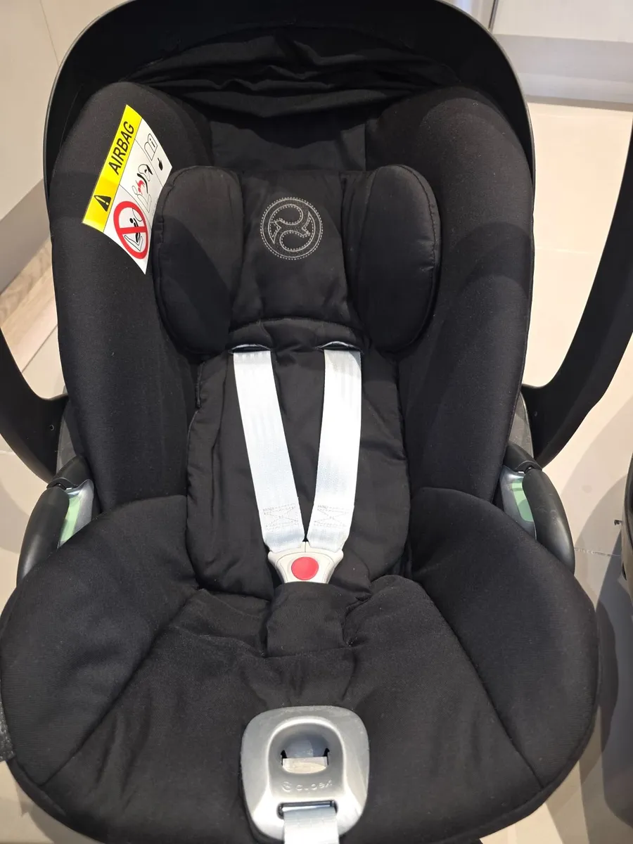 CybexCloud T i-Size car seat, rotating Isofix base - Image 4
