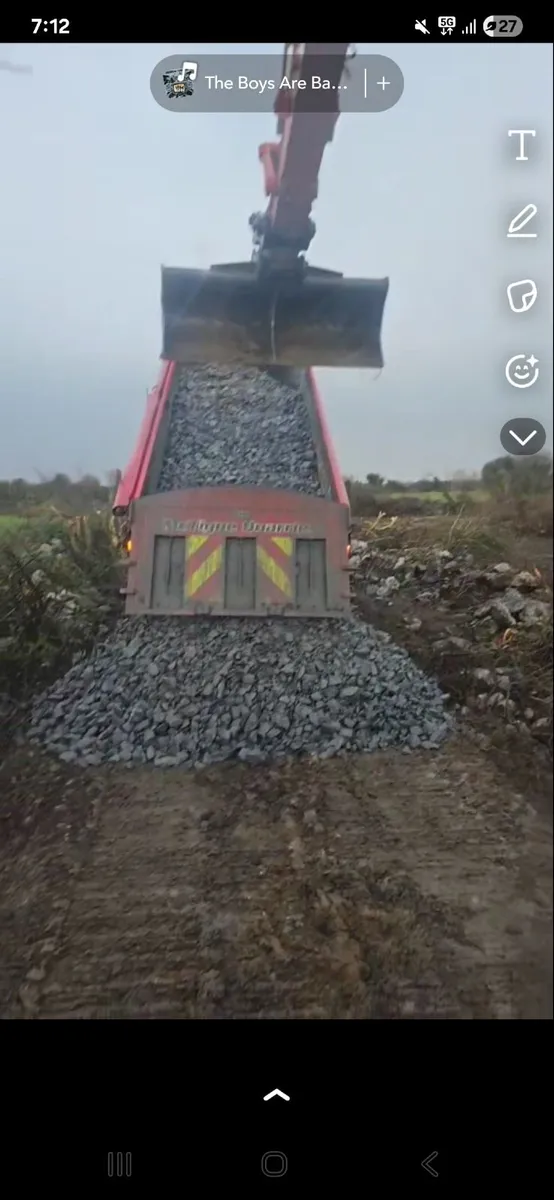 13t and 3t digger with driver - Image 2