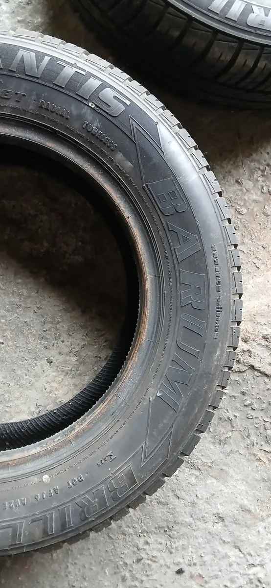 Two 14" tyres - Image 4