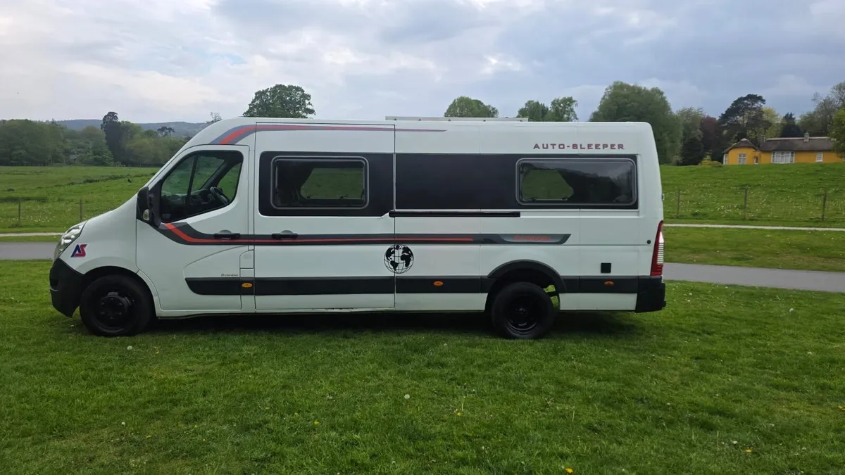 Renault master auto sleeper camper 2016 - Image 2