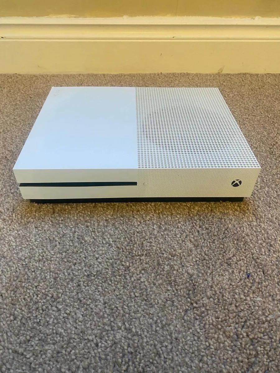 Xbox One S - Image 2
