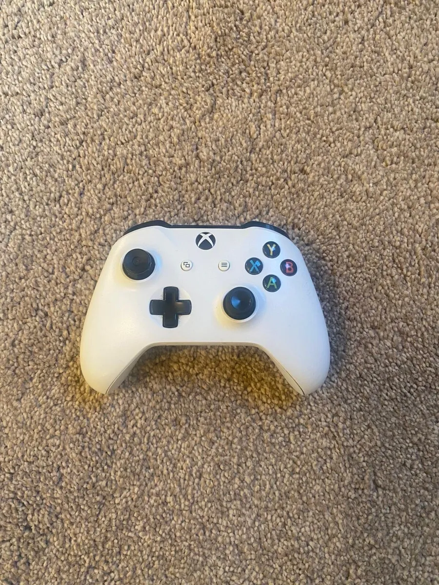 Xbox One S - Image 4