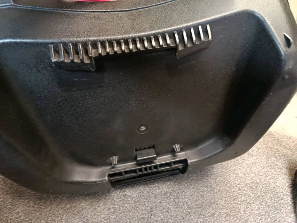 Genuine Honda pan European top box - Image 3