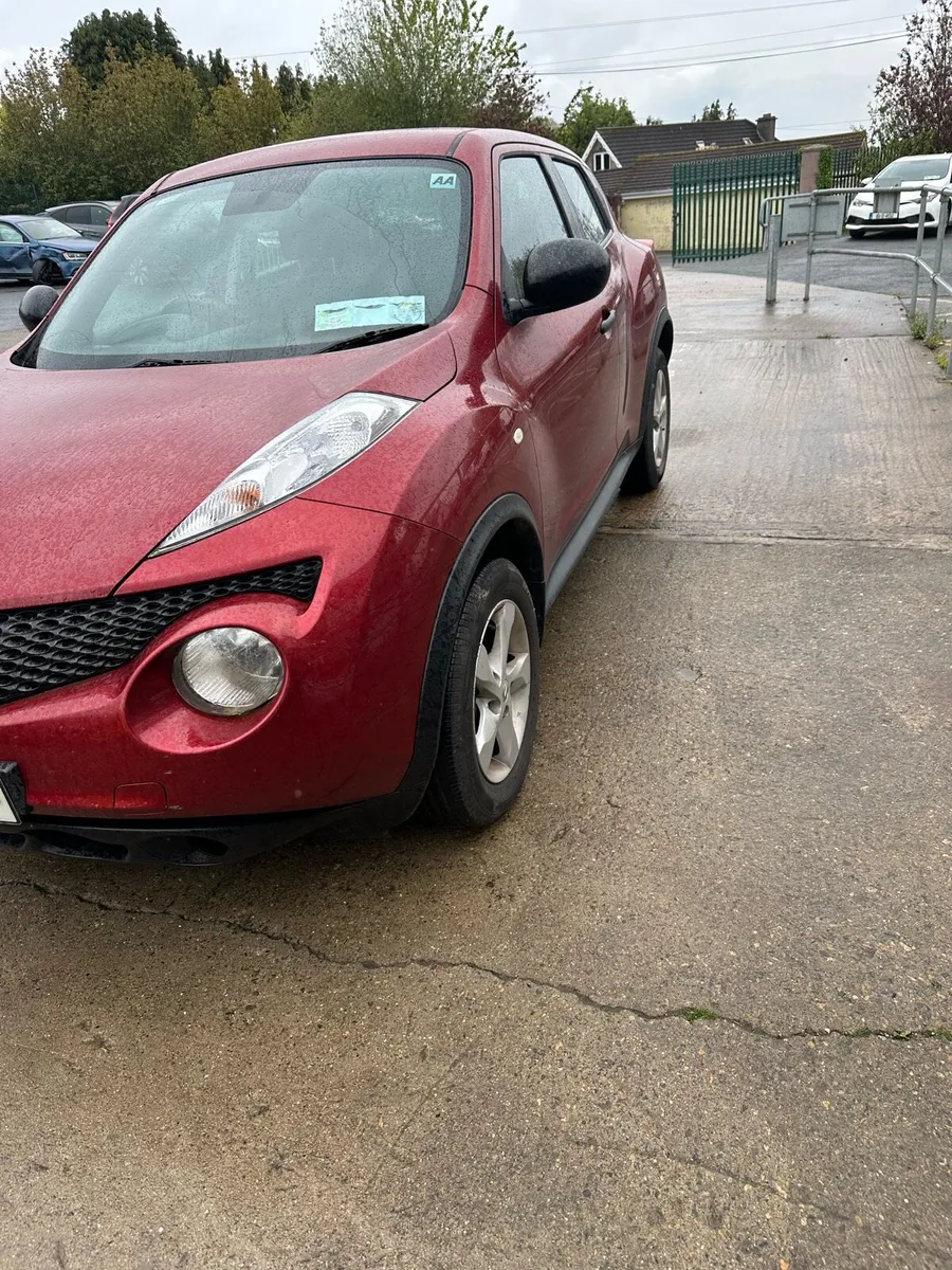 2011 juke petrol not damaged - Image 2