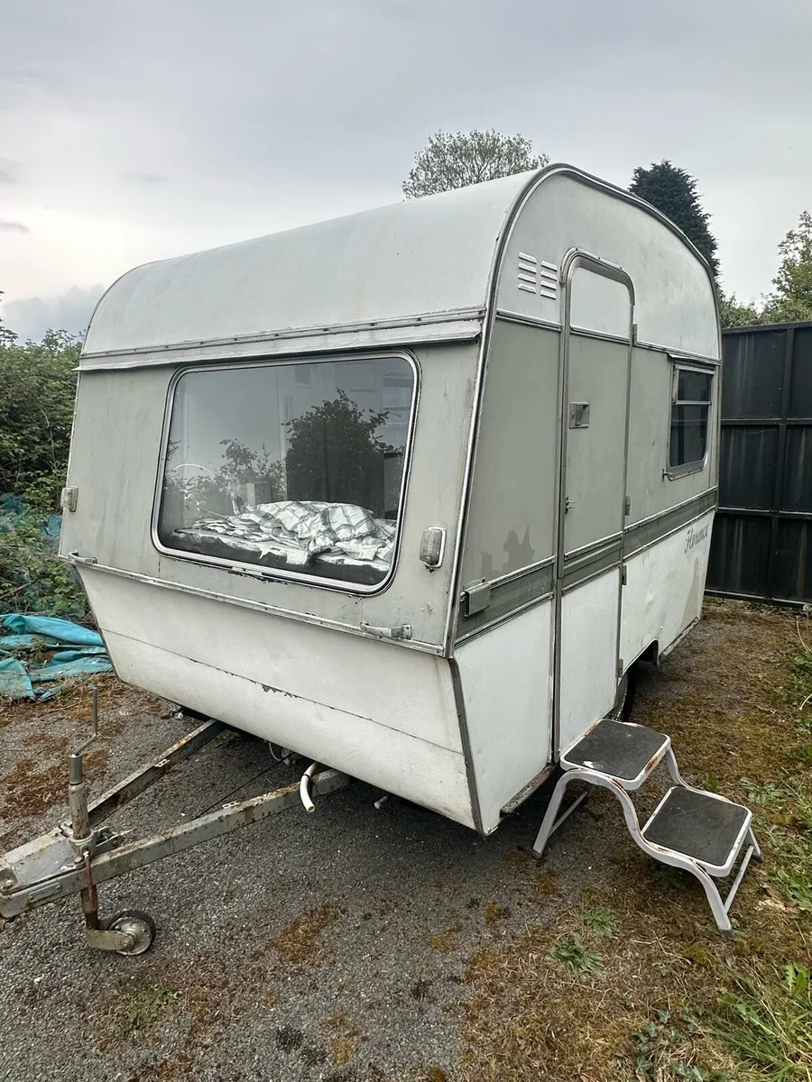 2 Berth vintage caravan - Image 1