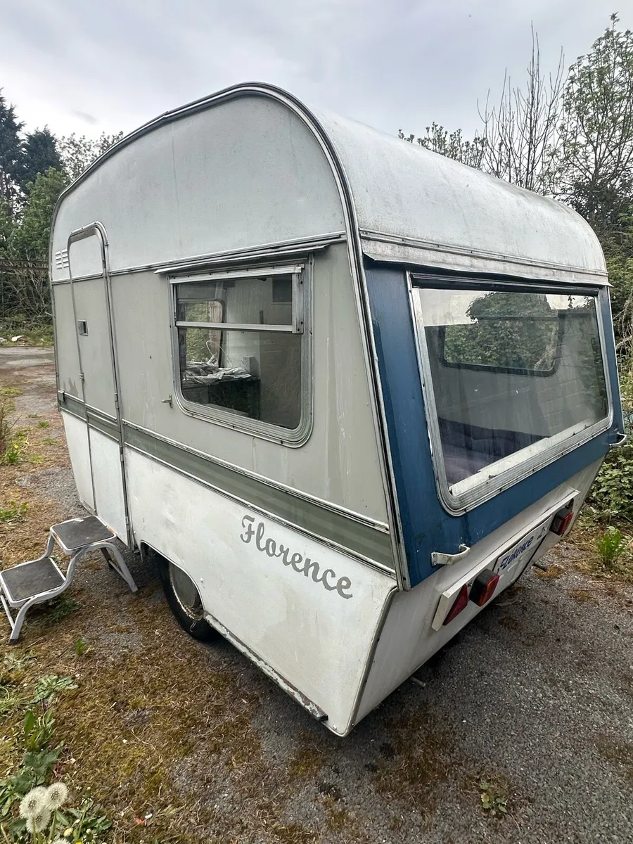 2 Berth vintage caravan - Image 4