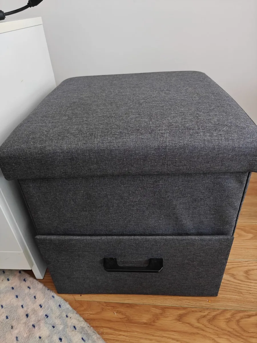 Storage stool - Image 1