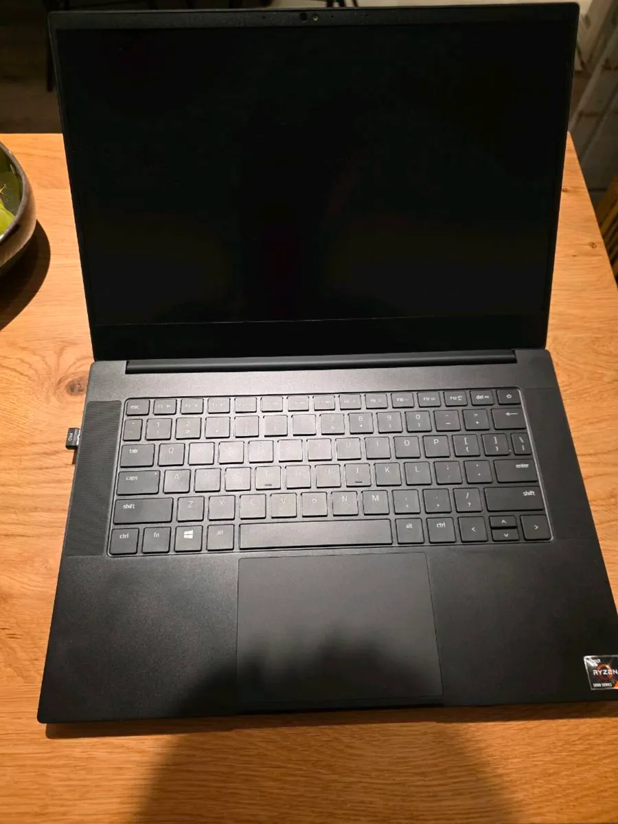 Razer blde 14" ryzen 9 rtx 3080! - Image 1