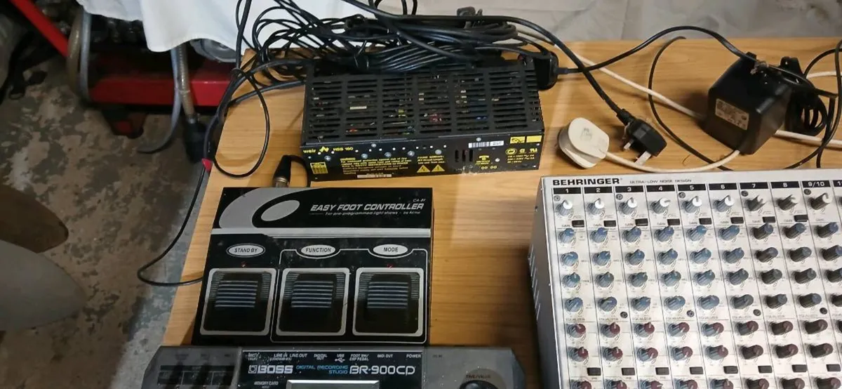 Large selection of sound equipment - Image 3