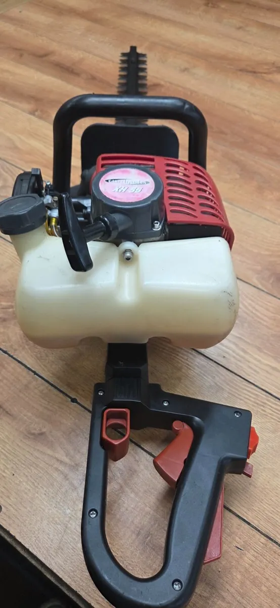 Castlegarden hedge trimmer - Image 1