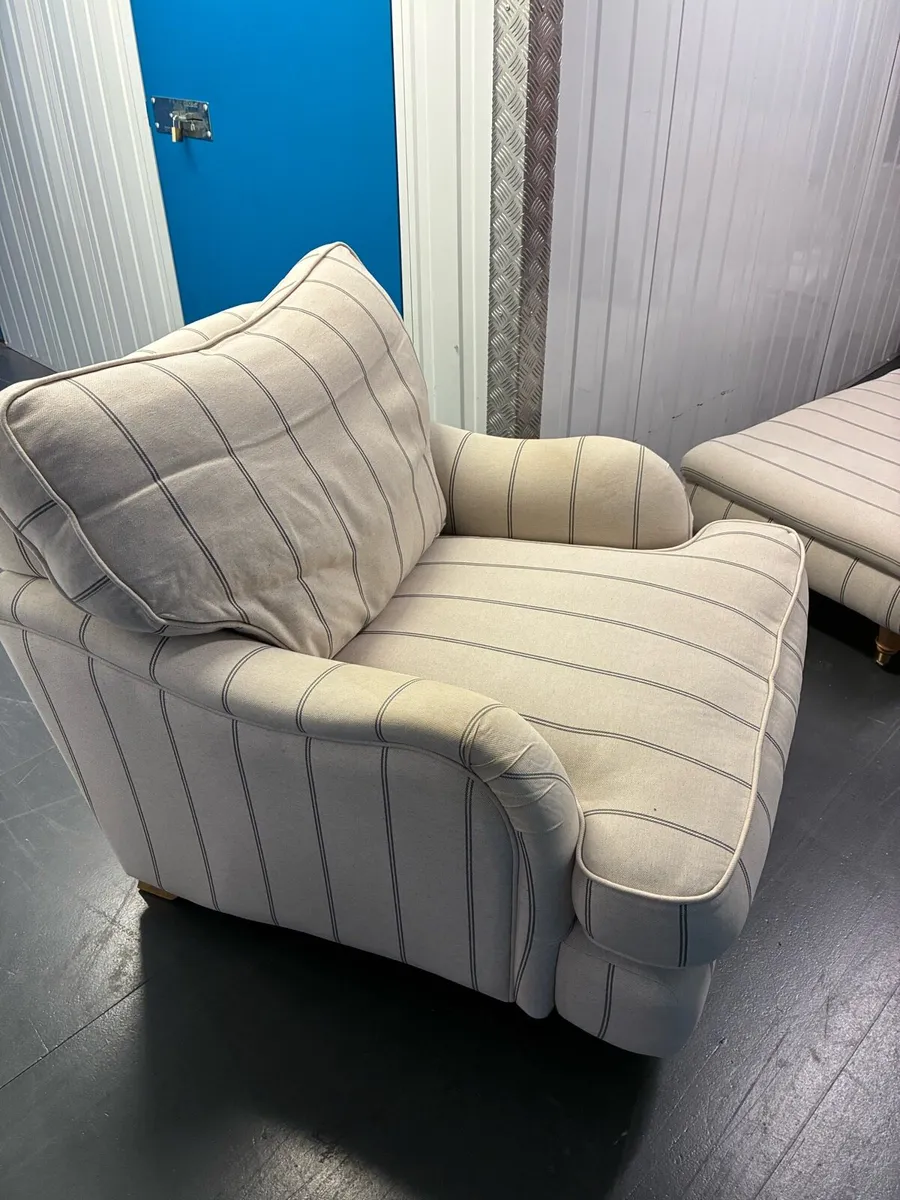 Armchair and foot stool - Image 4