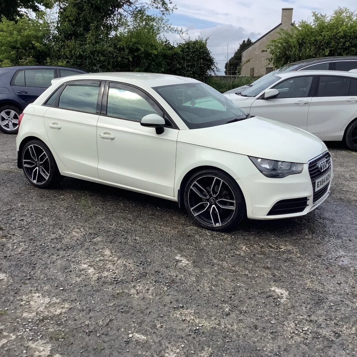 Audi a1 se 1.6 tdi 5 door 5 speed sep 2014 - Image 1