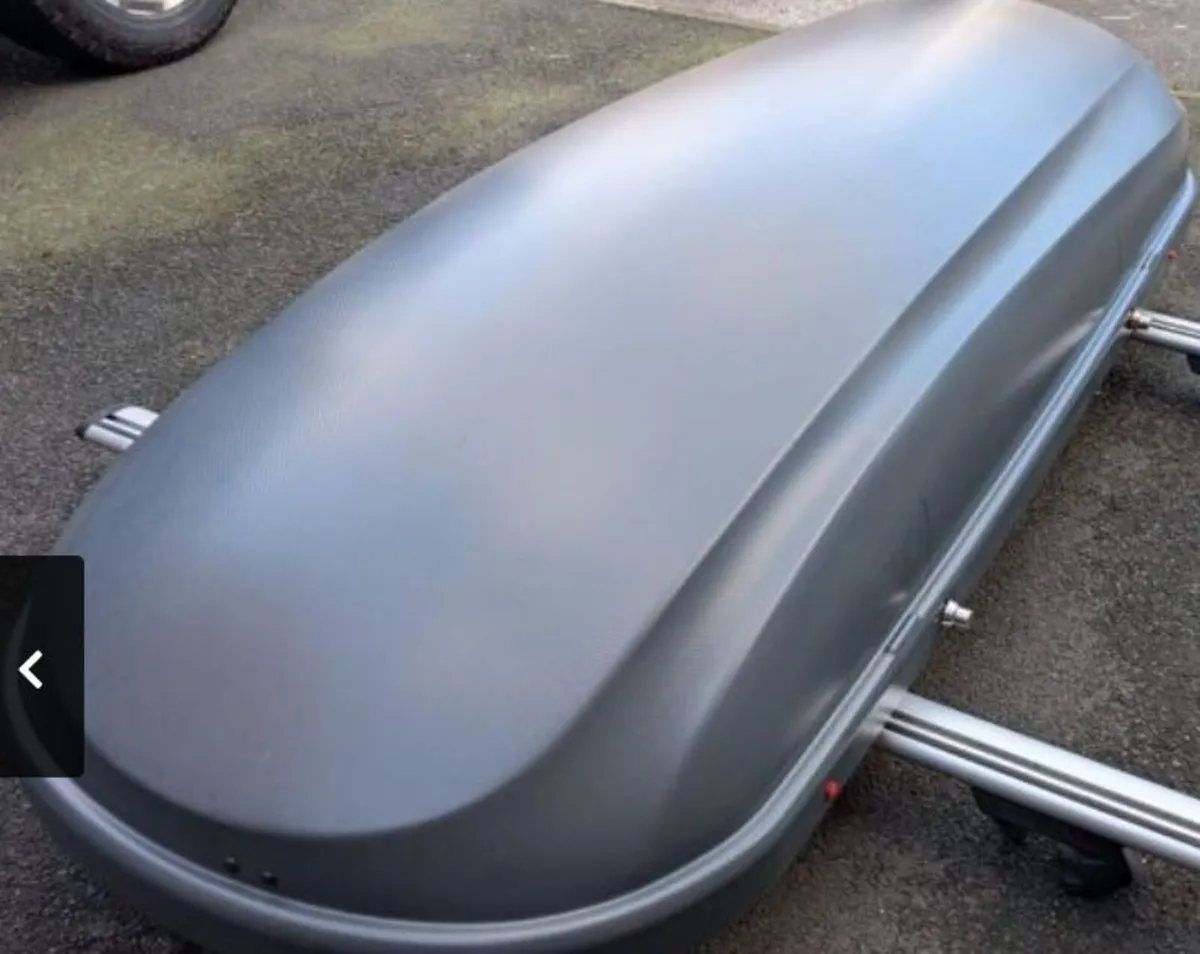 Roofbox 340L Kamei Delphin with cover for storage - Image 4