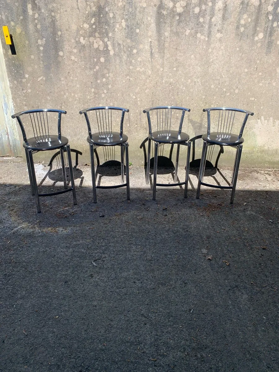 4 bar stools Italian style - Image 4