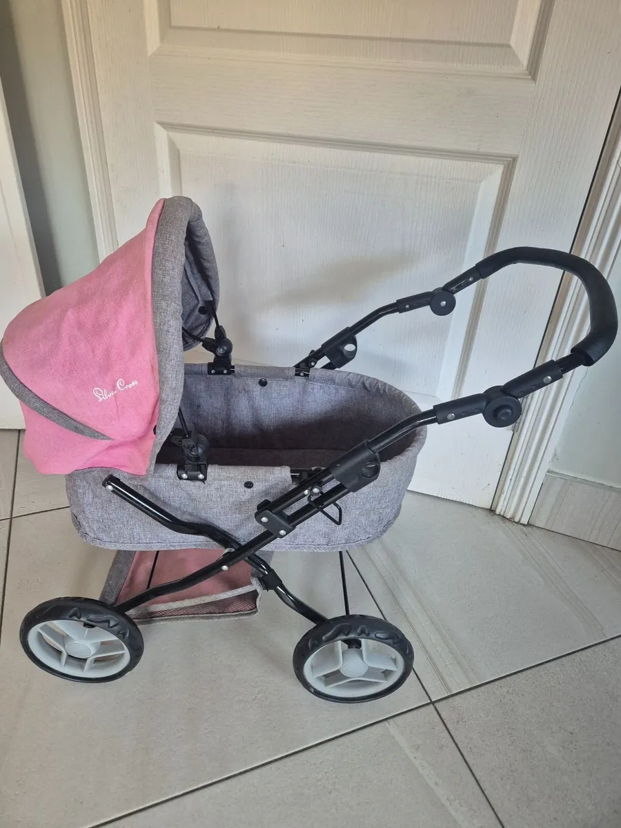 Silvercross Doll's Pram for sale Waterord - Image 2
