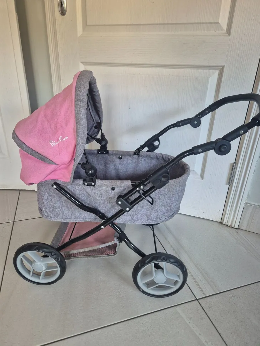 Silvercross Doll's Pram for sale Waterord - Image 3