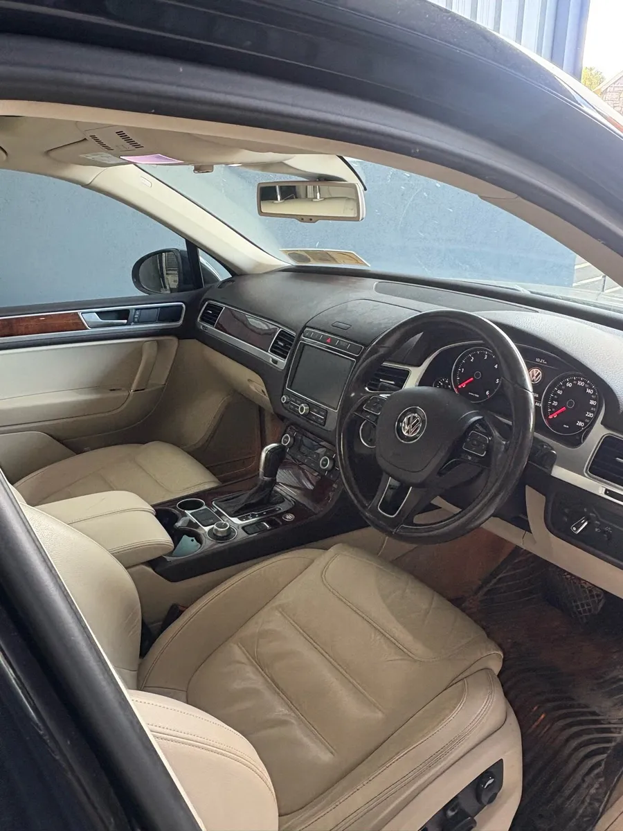 2016 Vw Touareg - Image 4