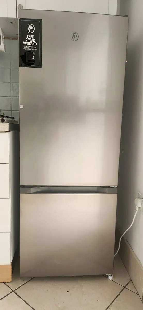 Fridge freezer - Image 1