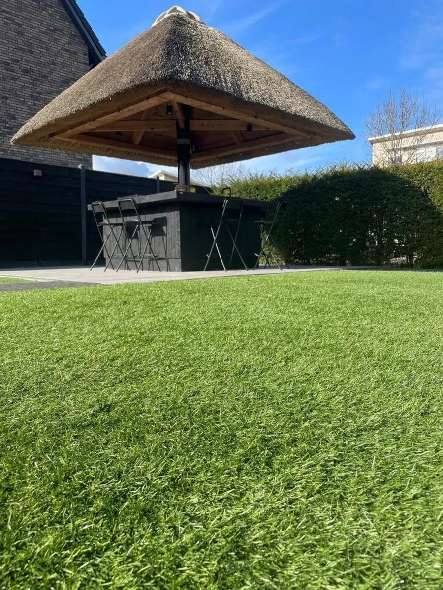 New Artifical 40mm Grass New Free Delivery - Image 1